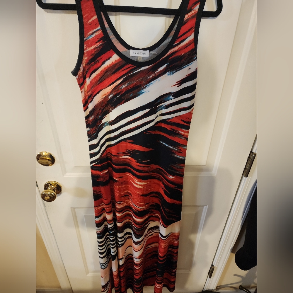 Calvin Klein Maxi - Picture 2 of 2